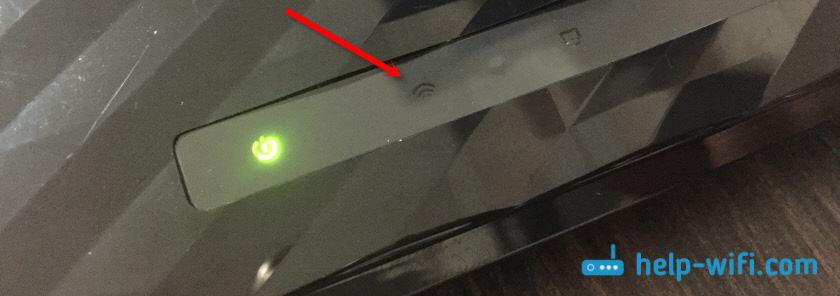 На TP-Link не горит значок Wi-Fi