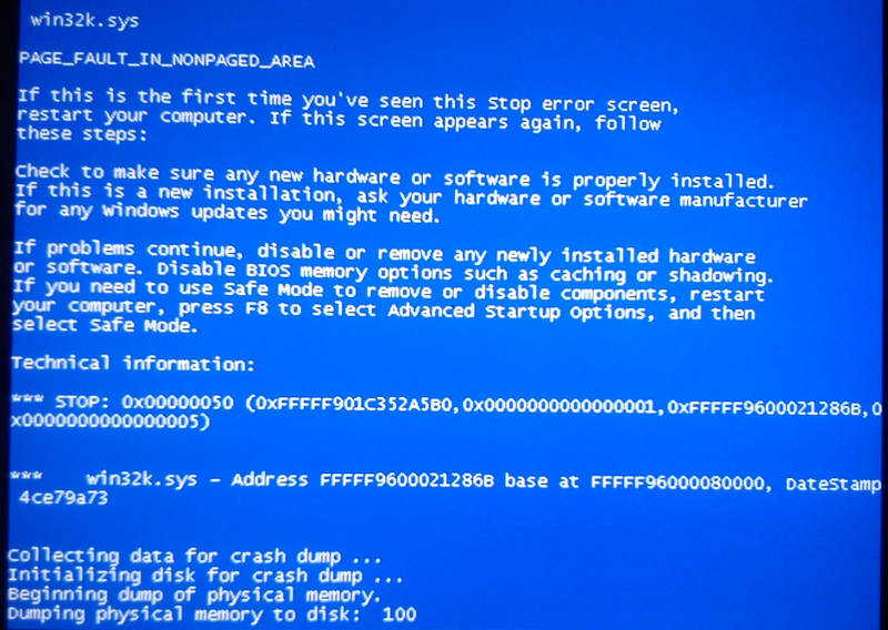 Синий экран. Синий экран смерти. Синий экран смерти Windows 7. Синий экран смерти виндовс 7 диск.