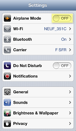 disable airplane mode on iphone